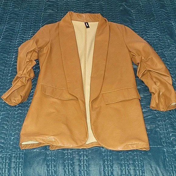 Jacket - Picture 1 of 2